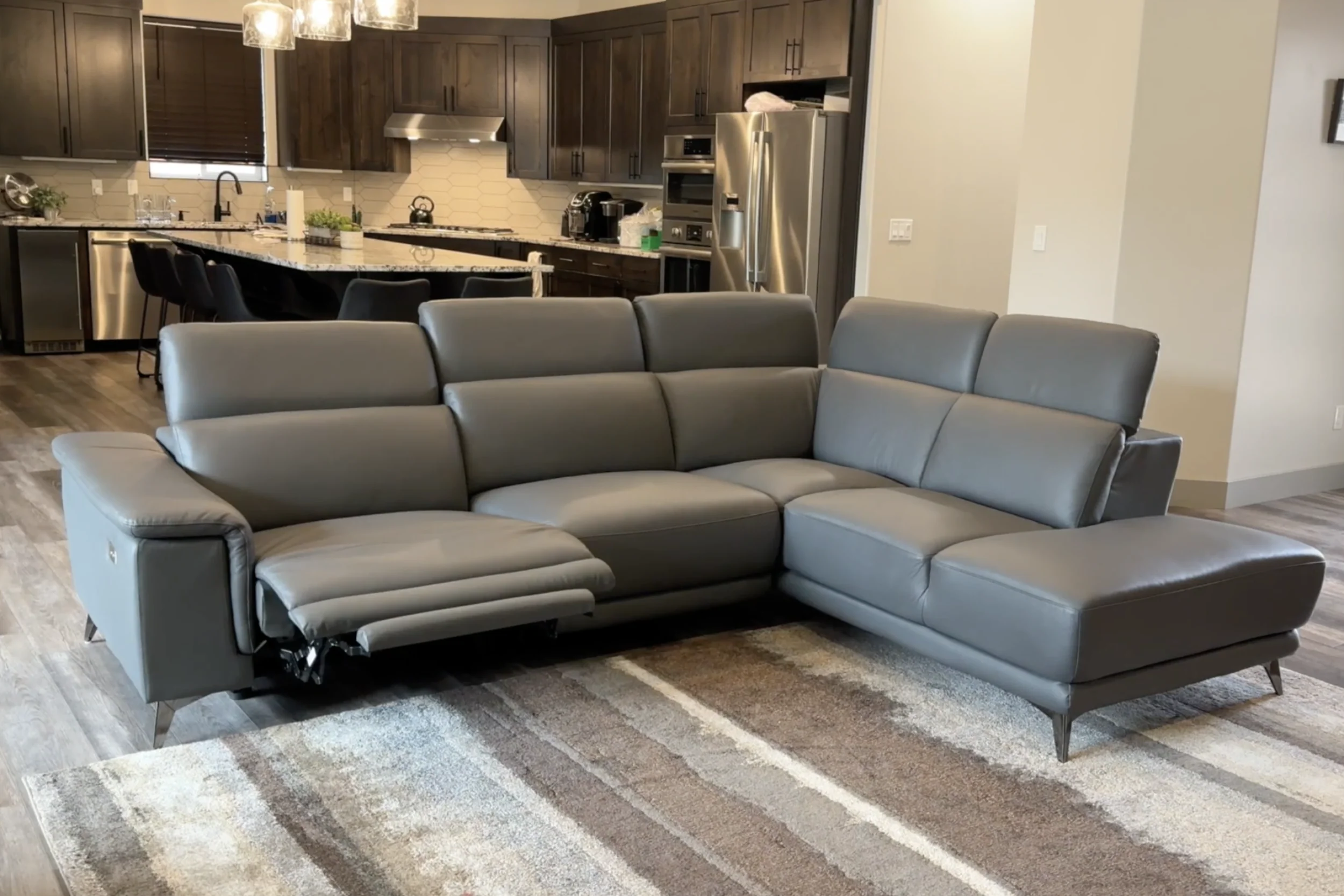 Pista Leather Reclining Sectional Lounge - Image 78